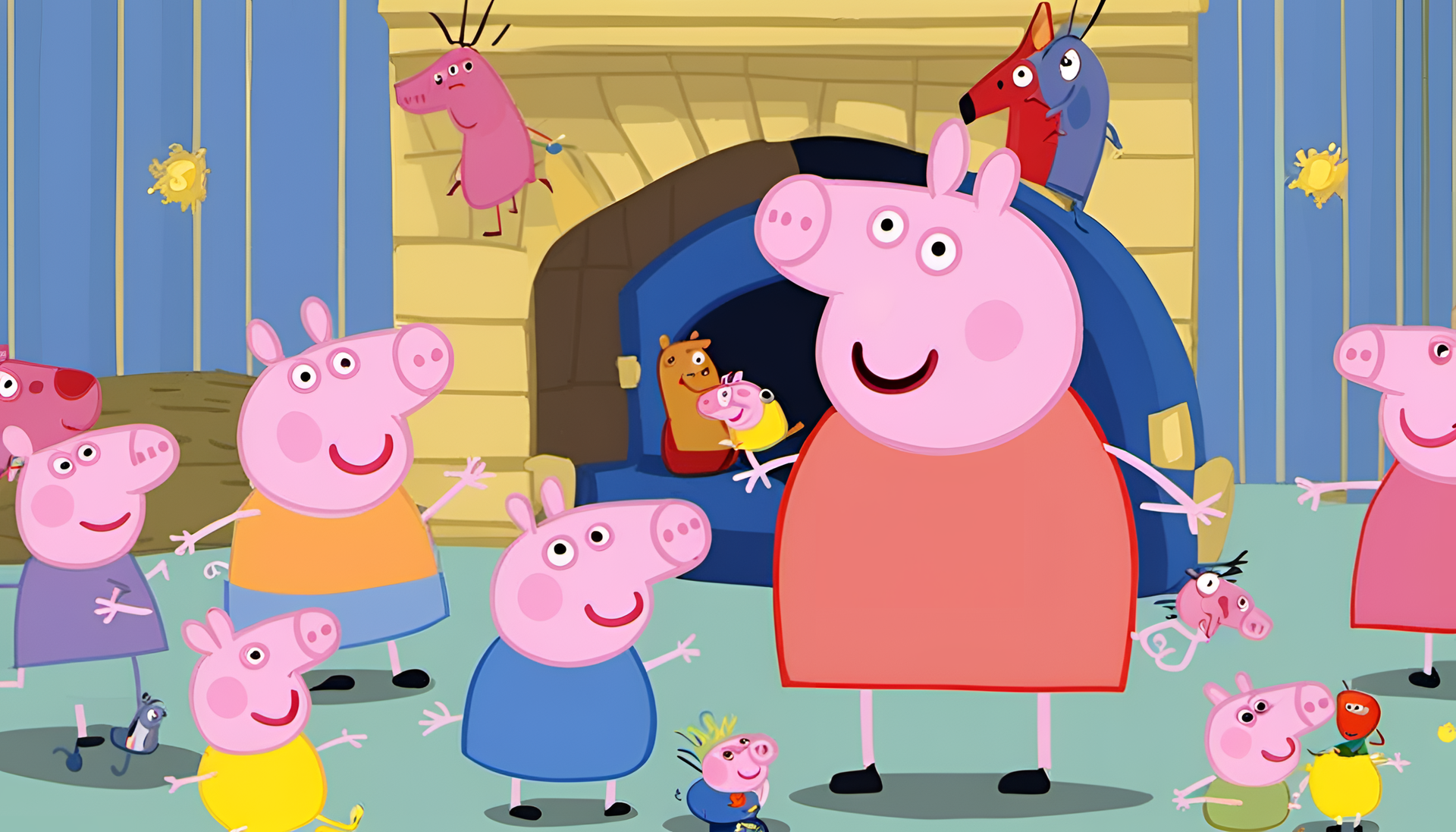 Peppa Pig wearing a blue and yellow outfit.